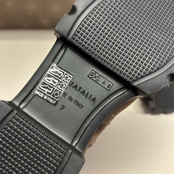 🔥🔥🔥NEW Aquatalia Suede Leather Real Sheep Fur Boots - Picture 10 of 12